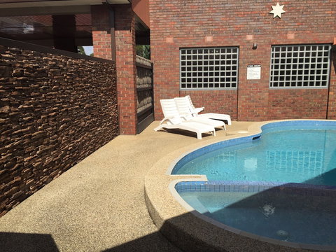 Hotel Bruce County - Tourism Noosa 4