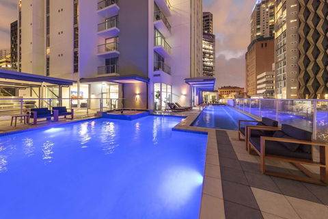 Oaks Brisbane Festival Suites - Tourism Noosa 5