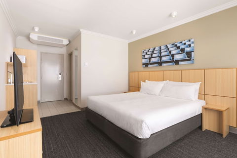 Travelodge Hotel Blacktown Sydney - Tourism Noosa 5