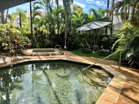 The Villas Palm Cove - Tourism Noosa 5