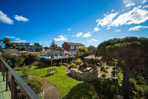Eagle Heights - Tourism Noosa 1