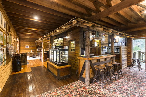 Cradle Forest Inn - Tourism Noosa 2