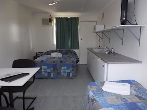 Oakridge Motel Tourist Park - Tourism Noosa 4