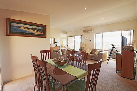 Ella Bleu - Tourism Noosa 0