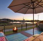Lakeside Deck House - Tourism Noosa