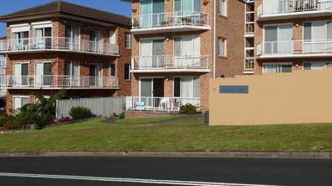 Unit 1 Countess Court - Tourism Noosa 5