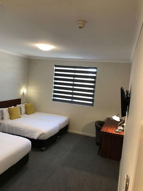 Gallery Hotel - Tourism Noosa 5