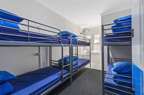 Ady's Place Backpackers - Tourism Noosa 2