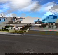 Warwick Vines Motel - Tourism Noosa