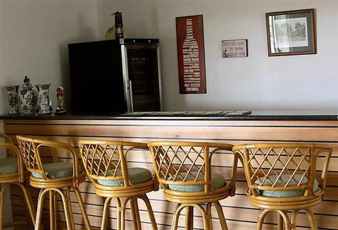 Taits Place Vineyard B & B - Tourism Noosa 3