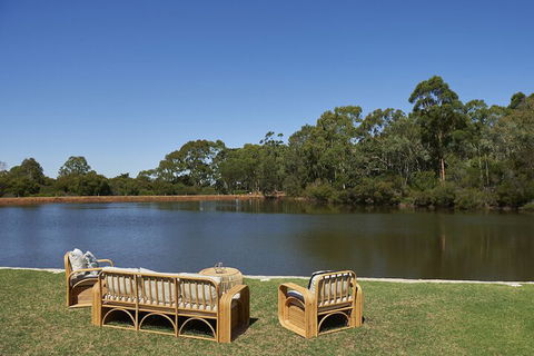Eight Willows Retreat - Tourism Noosa 3