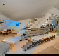 Seafront Unit 50 - Tourism Noosa