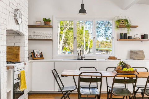 A PERFECT STAY - Bamboo Beach House - Tourism Noosa 3