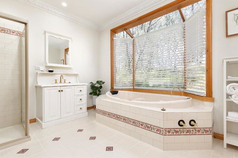 Cockatoo Cottages - Tourism Noosa 3