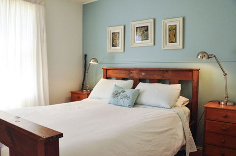 FALMOUTH Seadrift Cottage - Tourism Noosa 5