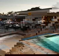 New Crossing Place Motel  Apartments - Tourism Noosa