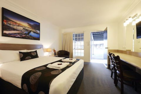 Takalvan Motel - Tourism Noosa 0
