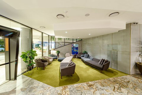 Eatons Hill Hotel - Tourism Noosa 2