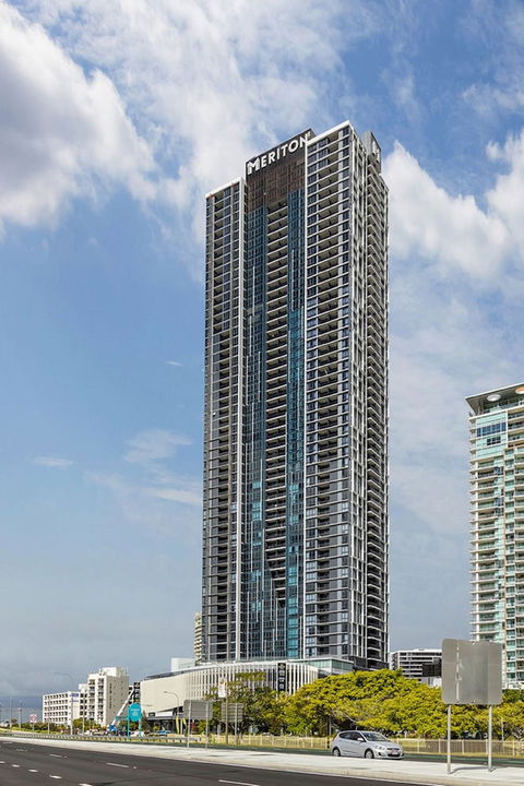 Meriton Suites Southport, Gold Coast - Tourism Noosa 1