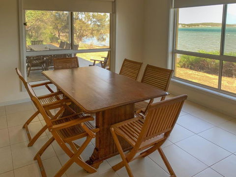 The Beach House - Tourism Noosa 4