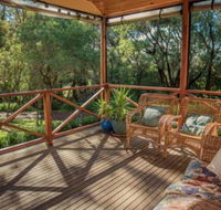 Secluded Homestead Amongst the Trees - Tourism Noosa