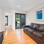 Inn Off The Reef - Tourism Noosa 1