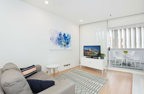 TT302 Darlinghurst Sydney Studio - Tourism Noosa 5