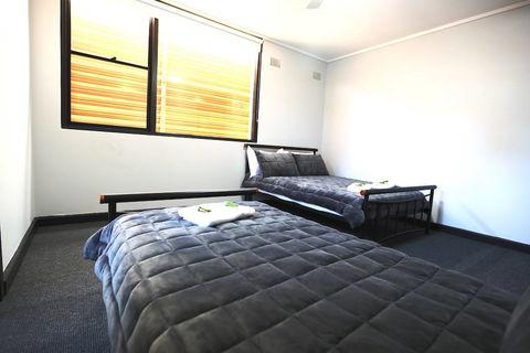 Panania Hotel - Tourism Noosa 6
