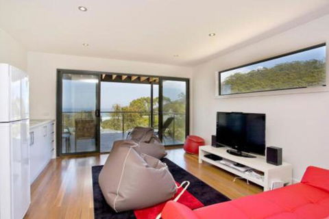 Earth Sea Sky - Tourism Noosa 3
