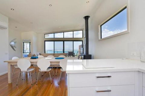 Earth Sea Sky - Tourism Noosa 5
