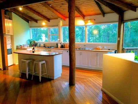 Eaglehawk Rainforest Retreat - Tourism Noosa 2