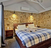 Heritage Listed Sandstone Cottage - Tourism Noosa