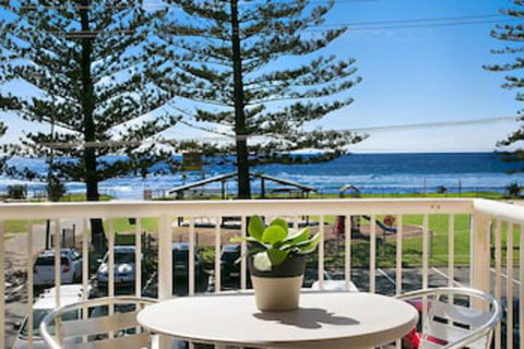 Camden House No.11 - Tourism Noosa 0