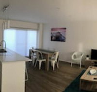 Santa Monica Lodge - Tourism Noosa