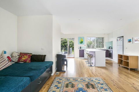 Fern Beach House - Tourism Noosa 3