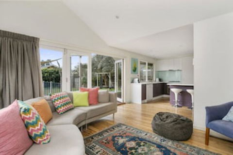 Fern Beach House - Tourism Noosa 0