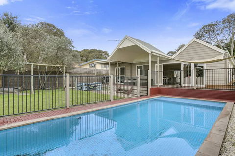 Fern Beach House - Tourism Noosa 1