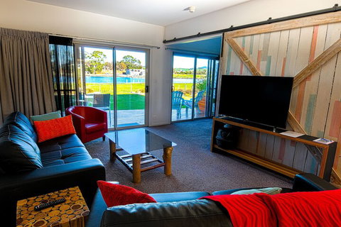 Ulverstone River Edge Apartments - Tourism Noosa 5