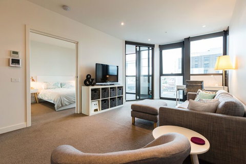 MILA, 1BDR Cremorne Apartment - Tourism Noosa 5