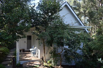 Forest Edge Cottage At Merrow Cottages - Tourism Noosa 6