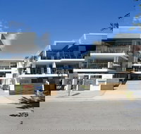 Maggies Beachfront Apt. 8