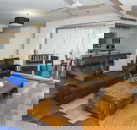 Maggies Beachfront Apt. 11