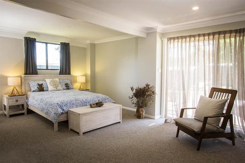 The Perfect Home & Location - Tourism Noosa 1