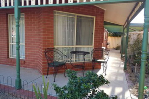 Cobram Cottage - Tourism Noosa 0