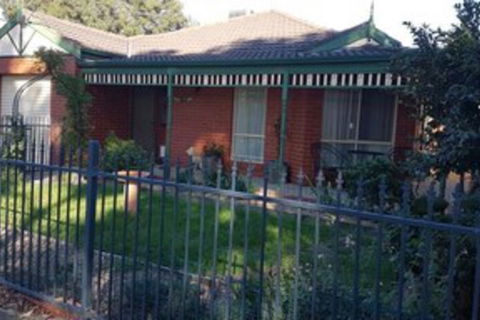 Cobram Cottage - Tourism Noosa 2