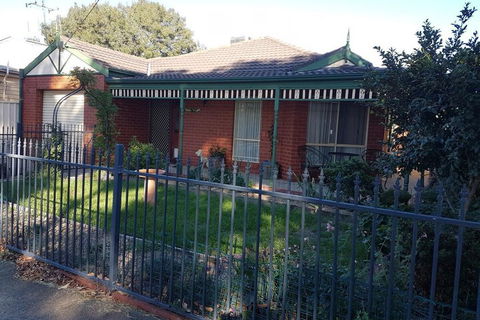 Cobram Cottage - Tourism Noosa 1