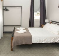 Albany Hotel - Tourism Noosa
