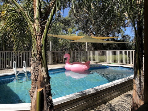 Elk Estate - Tourism Noosa 2