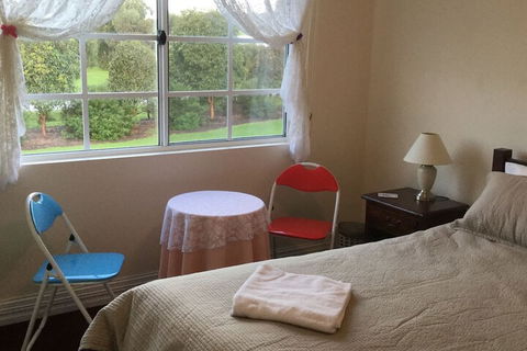 Painted Lady Bed & Breakfast - Tourism Noosa 2