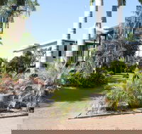 Irish Club Accommodation - Tourism Noosa